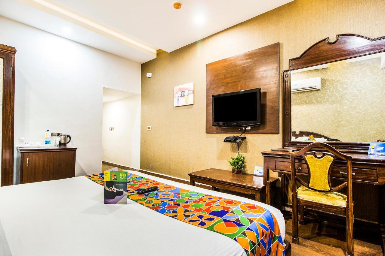 Fabhotel Le Monarque Chandīgarh Екстериор снимка