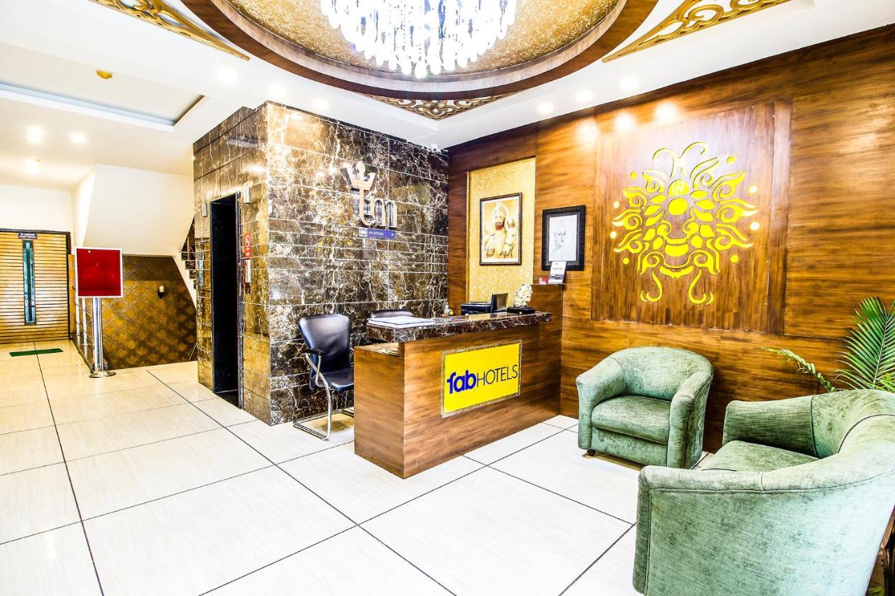 Fabhotel Le Monarque Chandīgarh Екстериор снимка