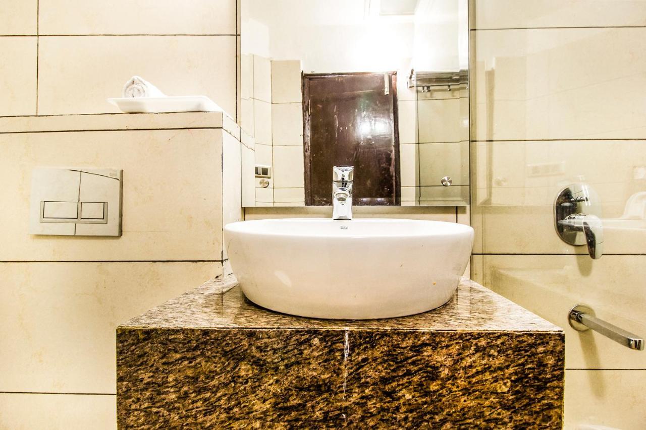 Fabhotel Le Monarque Chandīgarh Екстериор снимка
