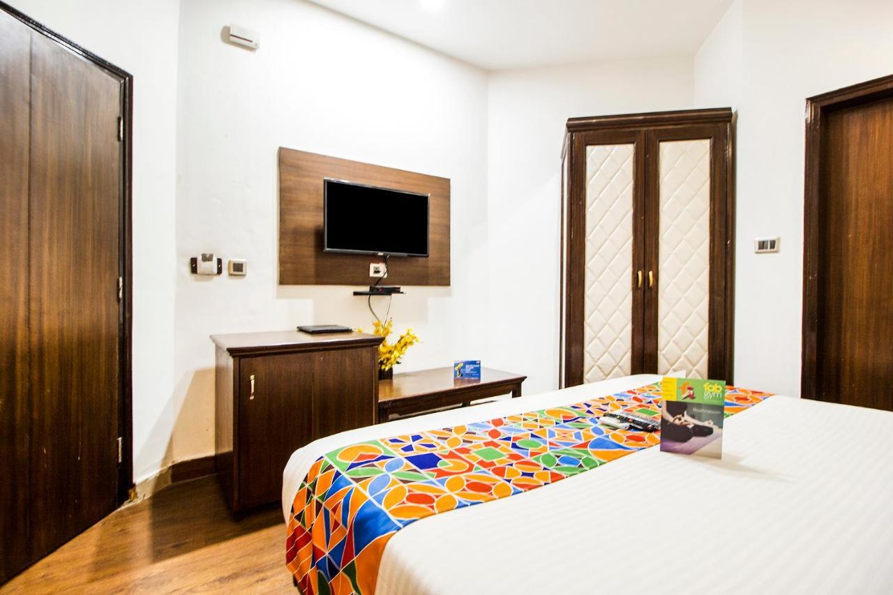 Fabhotel Le Monarque Chandīgarh Екстериор снимка