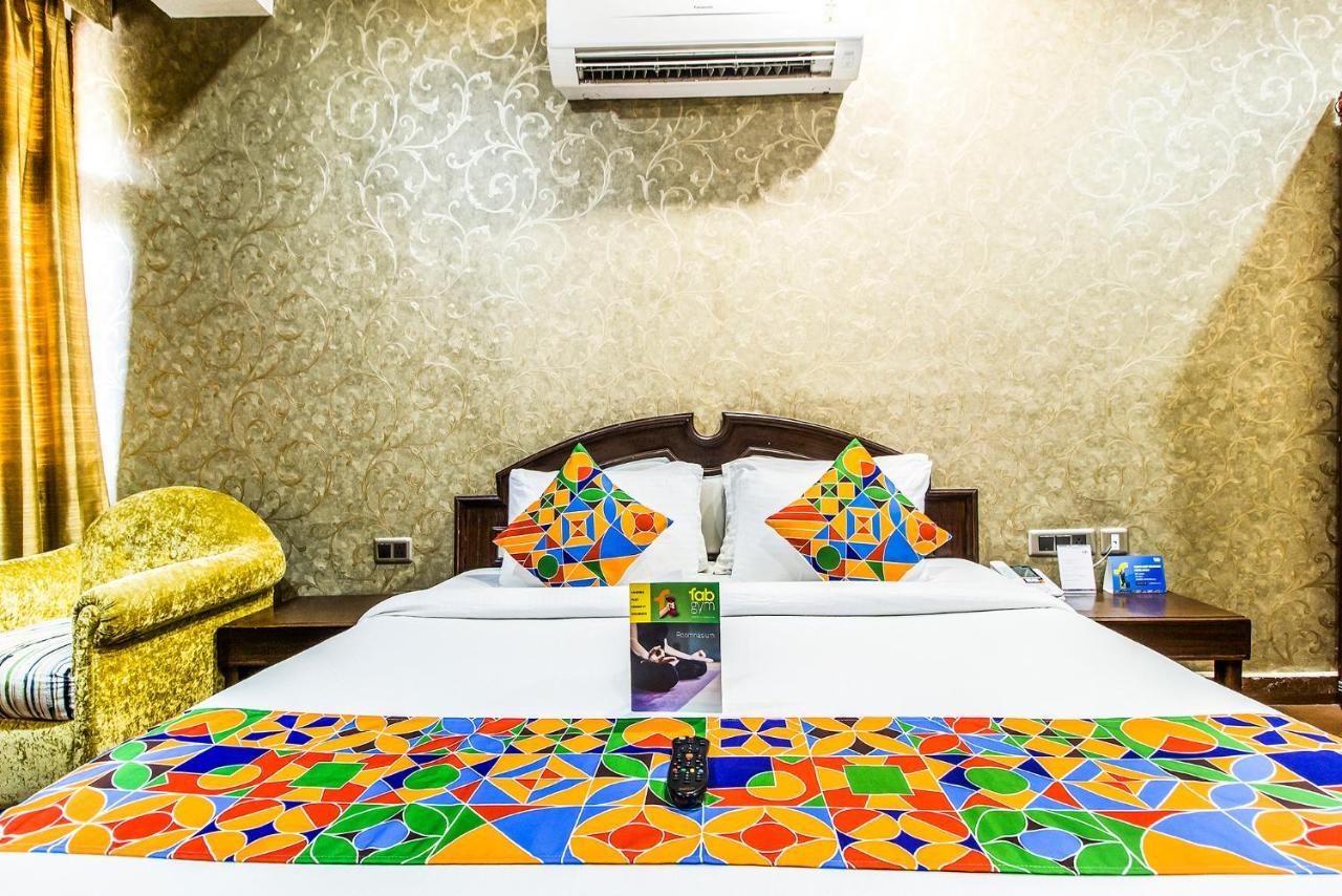 Fabhotel Le Monarque Chandīgarh Екстериор снимка